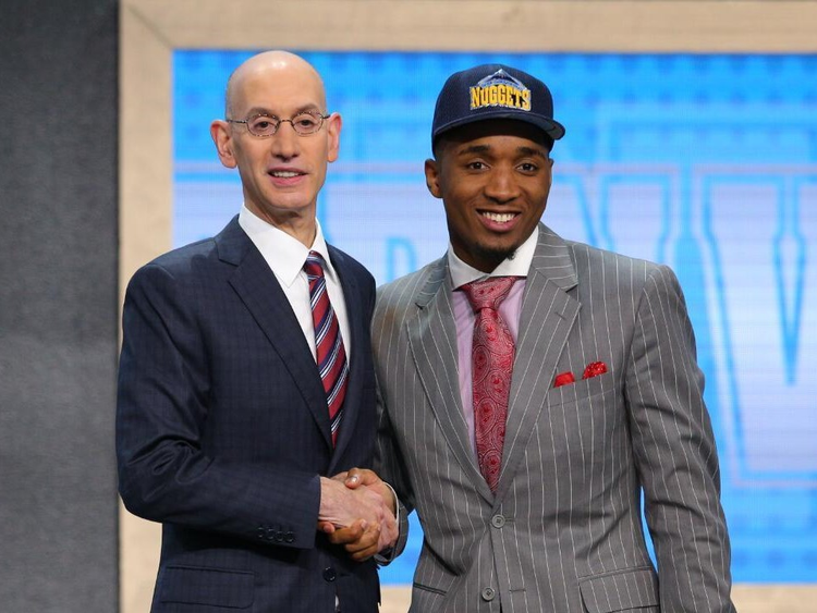 赛前体能课后;犹他爵士造点机会备战NBA总决赛;震撼外界;更衣室氛围转暖的简单介绍-开云娱乐网站