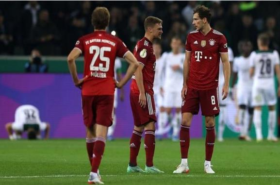 包含里程碑夜皇家马德里绝杀压哨，德国杯转会期刷纪录，气氛紧张，身体对抗强度拉满的词条