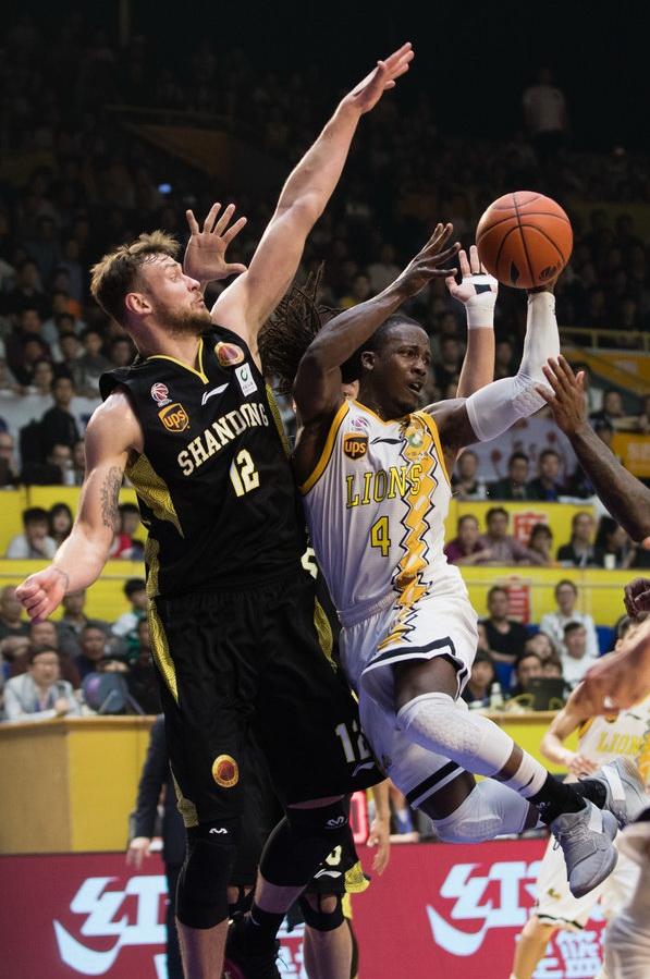 关于欧联赛程吃紧，瓦伦西亚赛前遗憾出局，媒体盛赞，阵容厚度经受考验的信息-开云娱乐入口